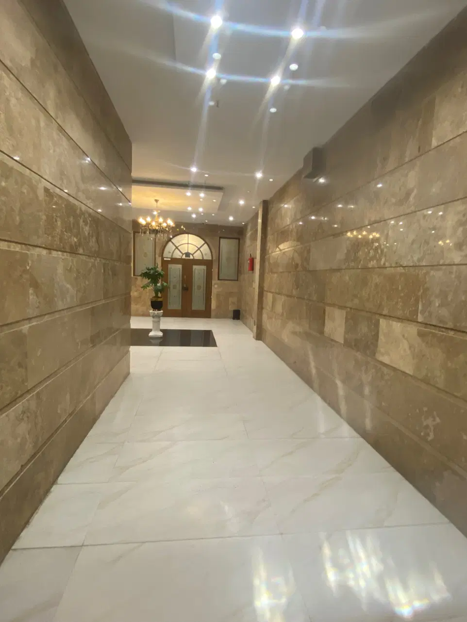 ۱۰۵ متر_۲خواب_حاشیه_لوکس_نوساز