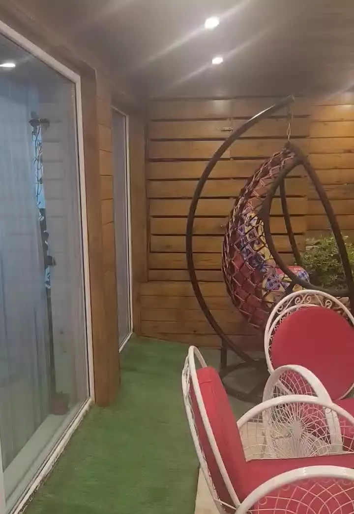 فروش آپارتمان تراسه ۲۱۲ متر