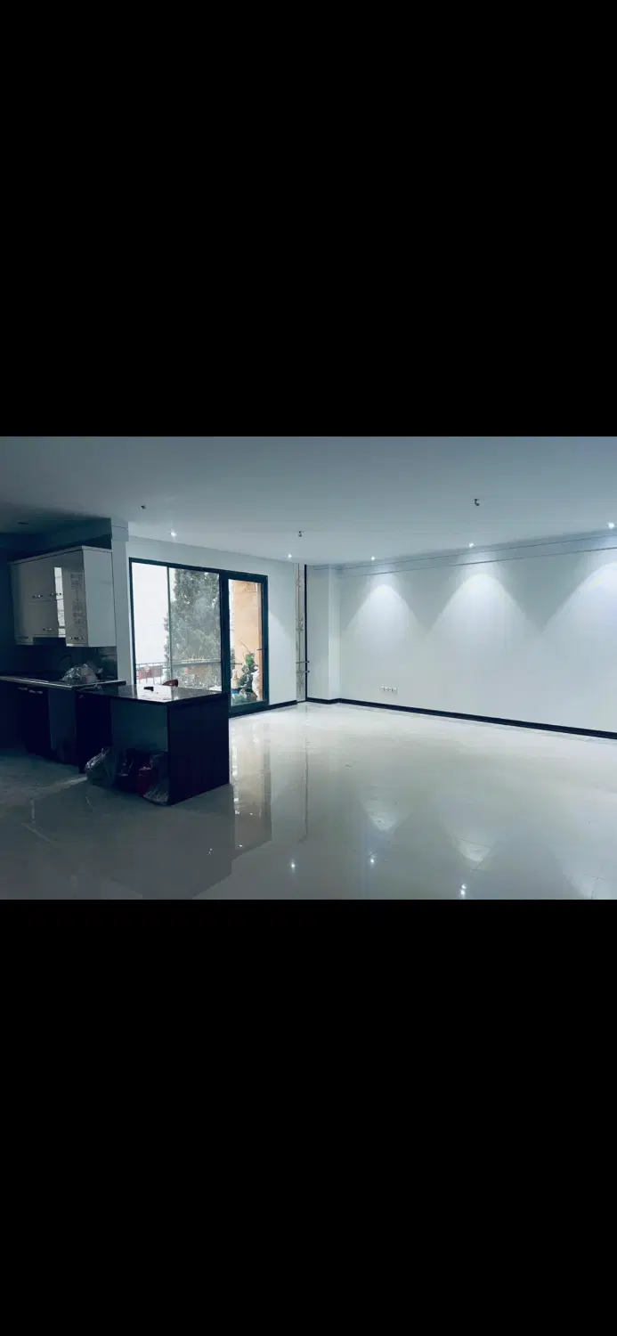 ولنجک ۱۴۰ متر ۳ خوابه فول ویو عالی بدون مالک