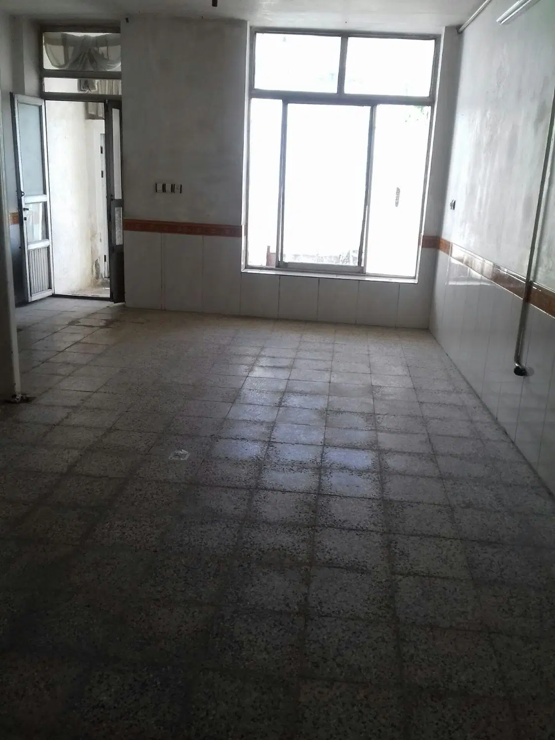 رهن منزل مسکونی در مهرآباد