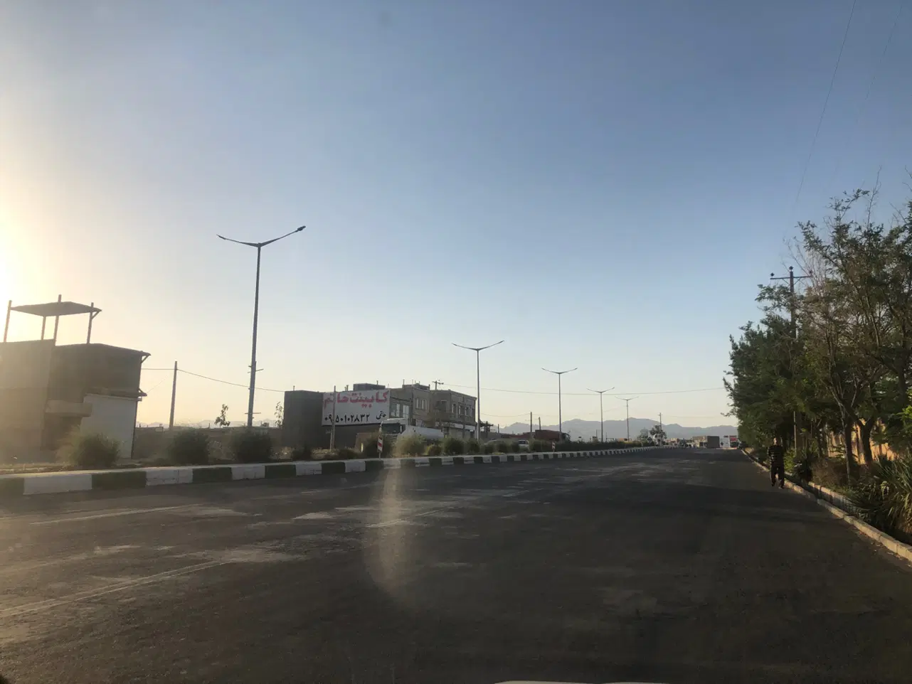 زمین حاشیه باهنر شمالی