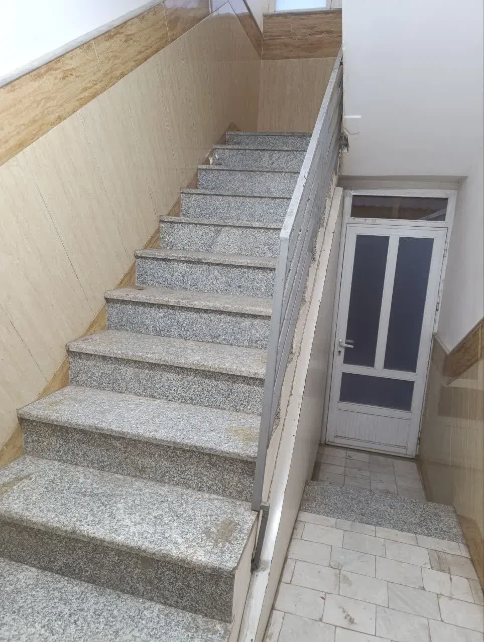 اجاره خانه طبقه بالا،امامزاده ابراهیم ک قنادی یکتا