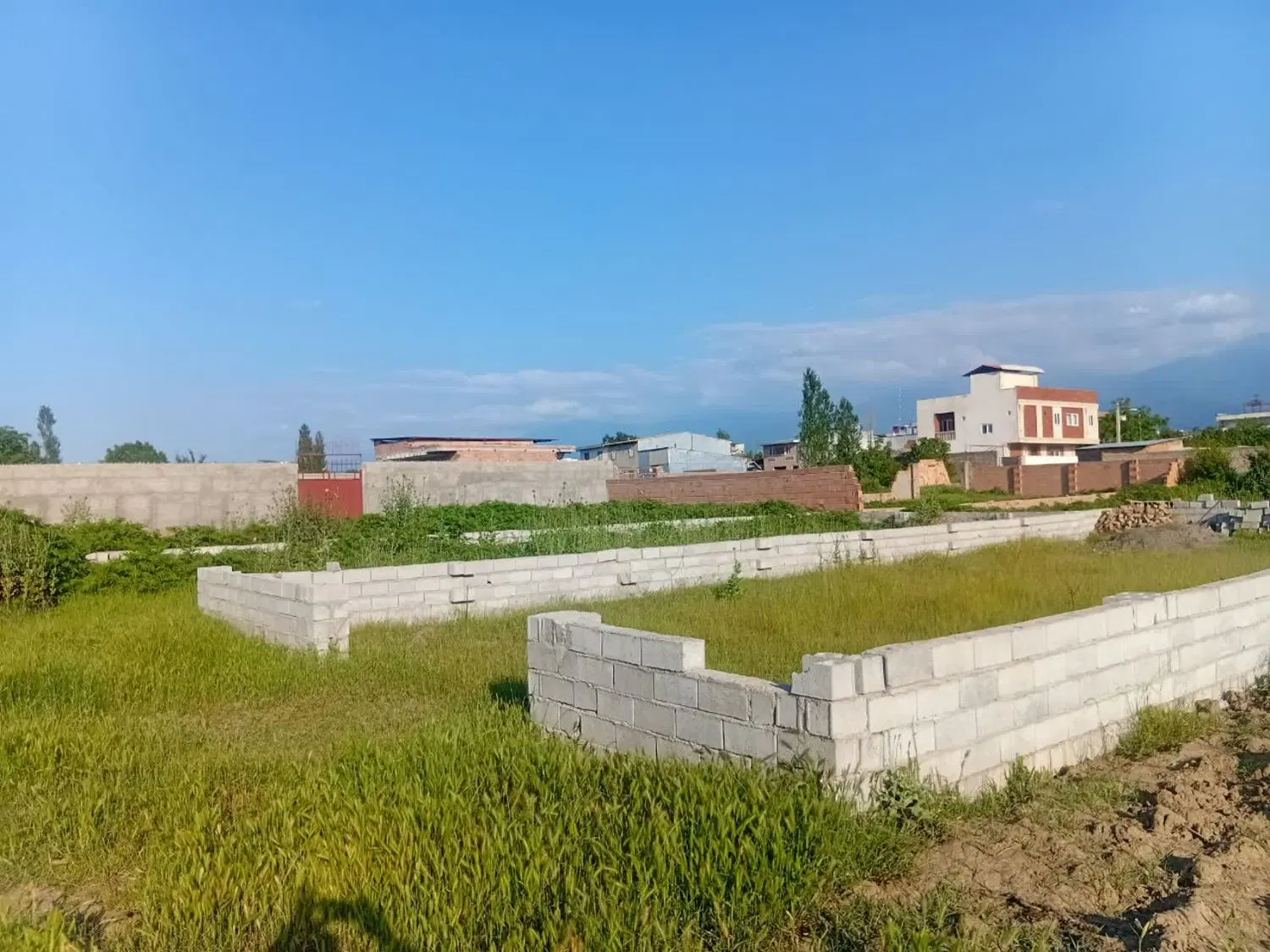 زمین مسکونی