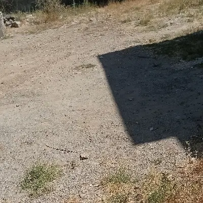 زمین ۳ طرف باز