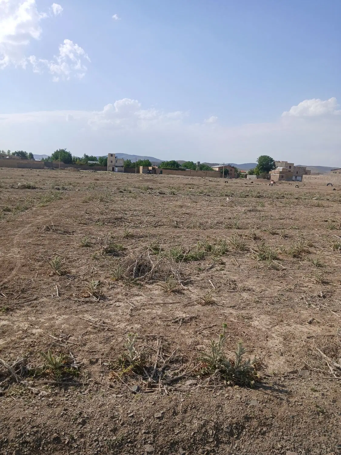 زمین دوکله اینده دار