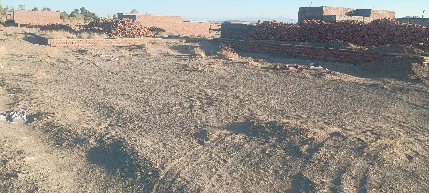 زمین فروشی به متراژ300متر