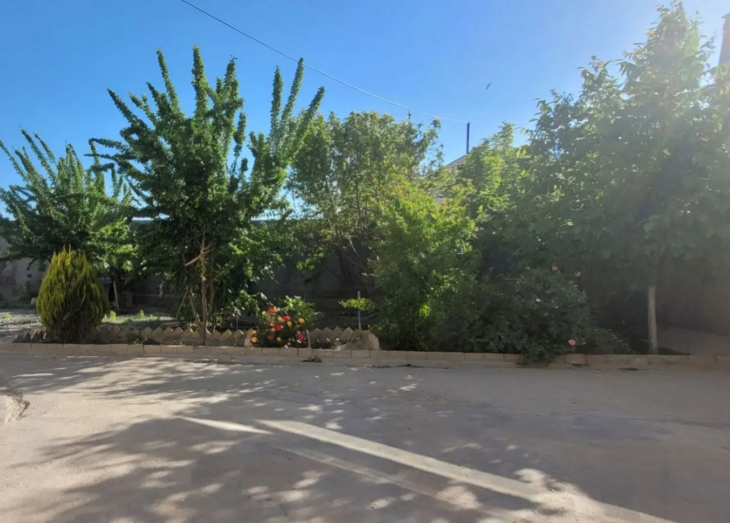 خانه باغ نرسیده به سراب یاوری