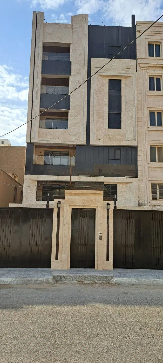 رهن کامل نوساز کلید اول بهترین لوکیشن اقبال