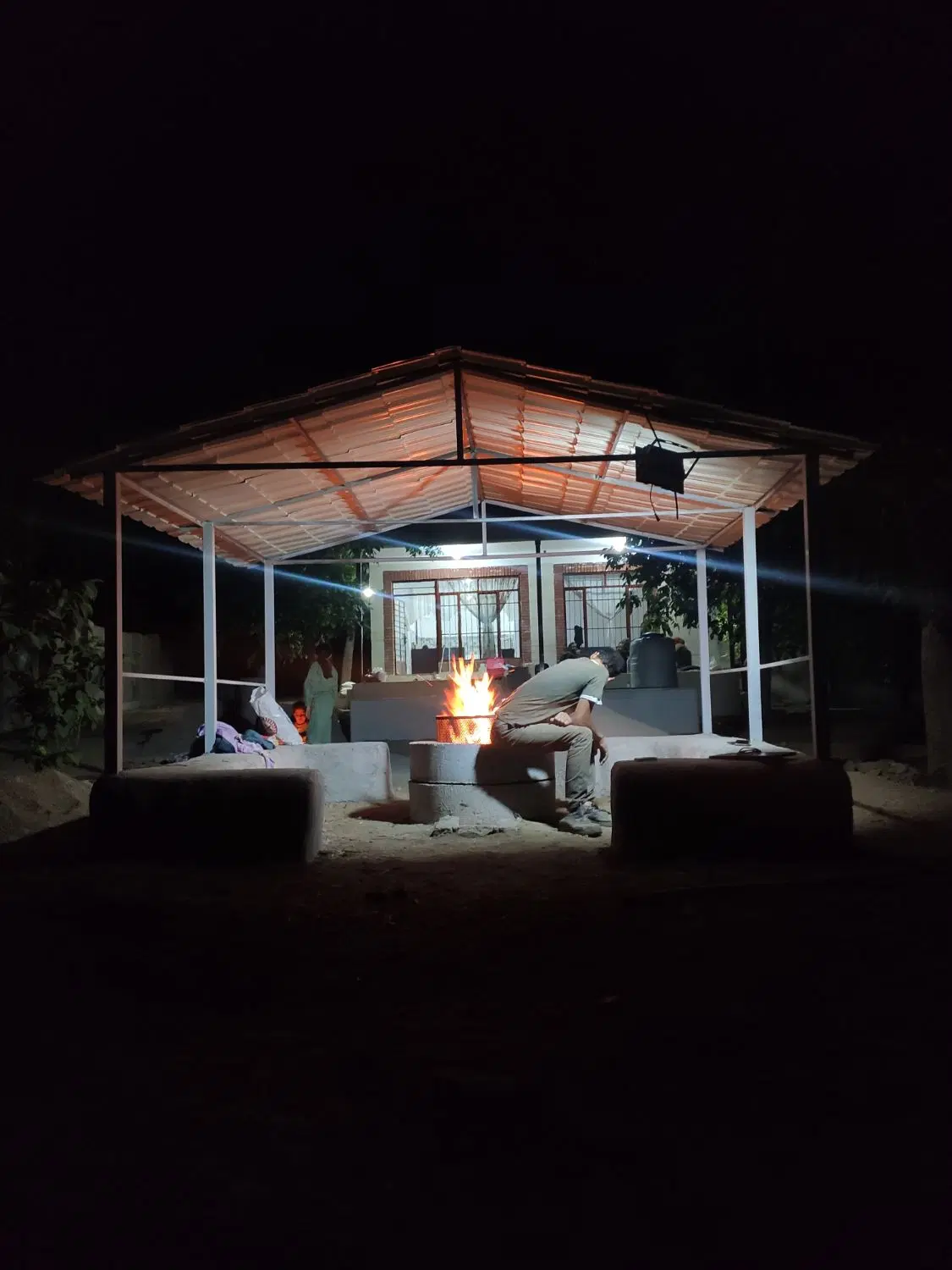 باغ گردو جاده سد اکباتان روستای شمس آباد ۱۴۰۰متر