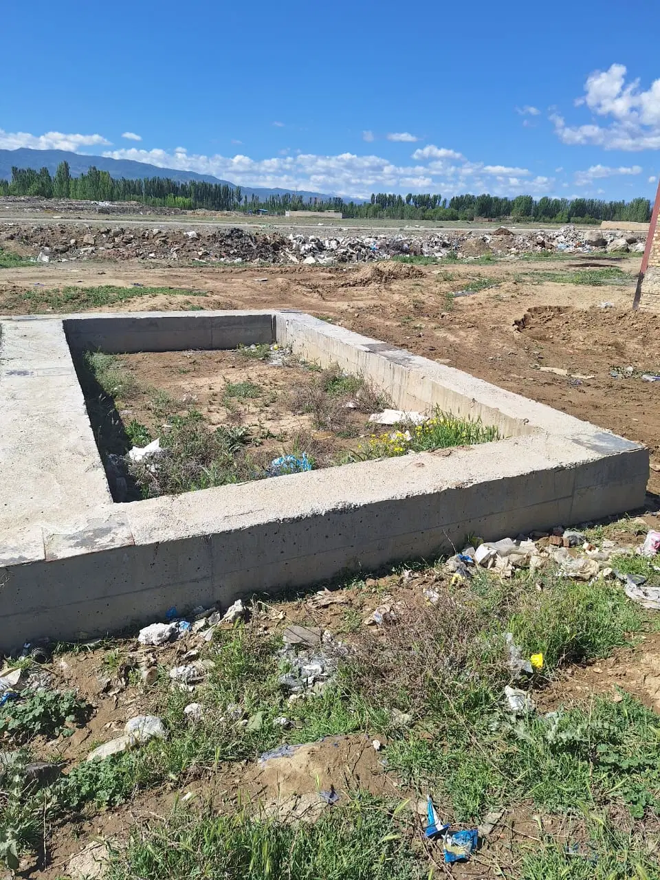 زمین در کوی بعثت (انتهای خیابان خرمشهر)