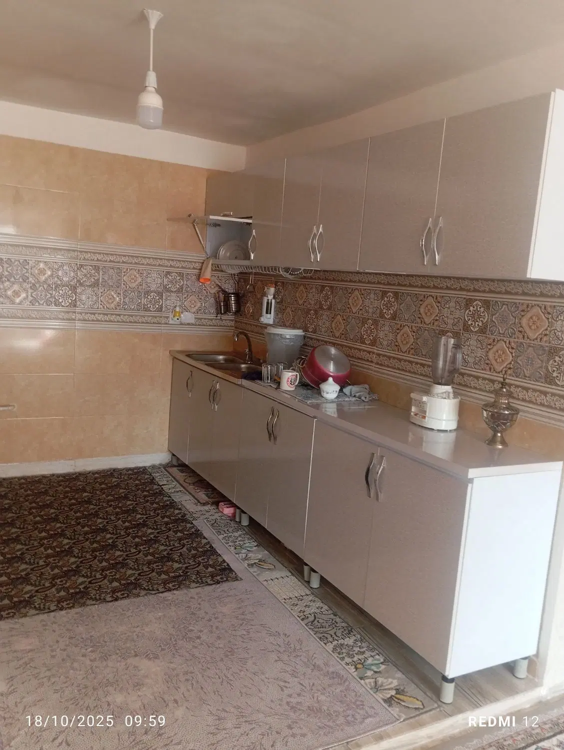 خانه 60متر زیر سه طبقه