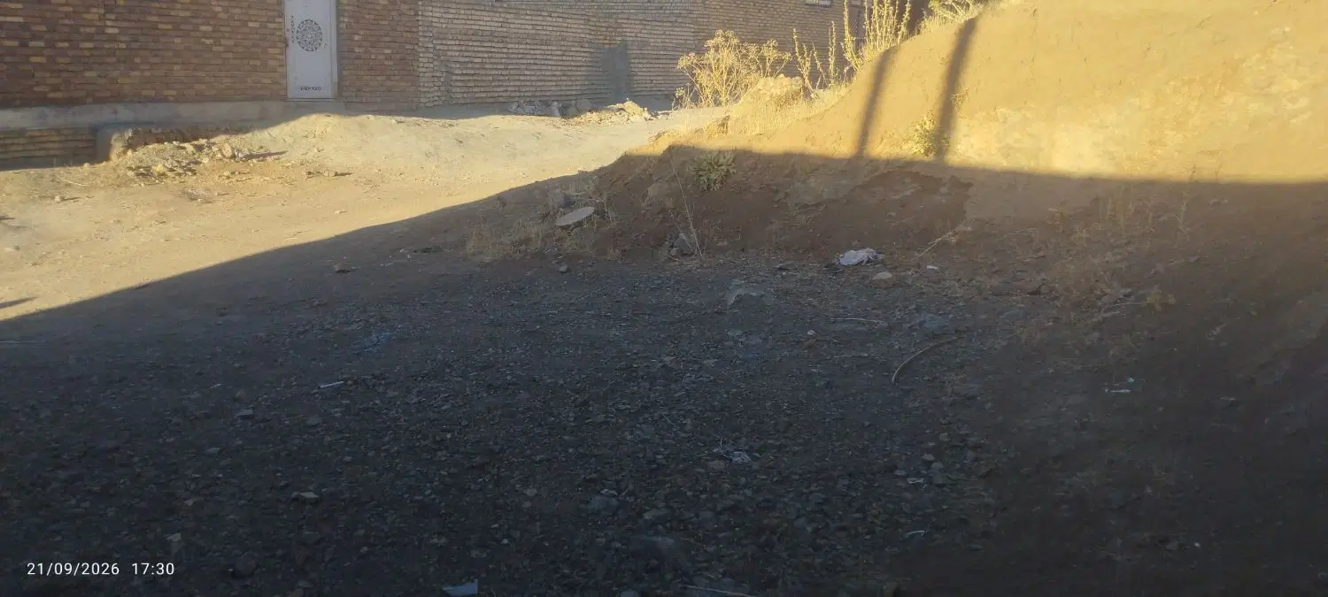 زمین صدمتری اساوله