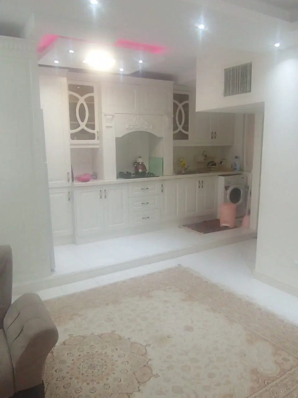 فروش یک آپارتمان شیک