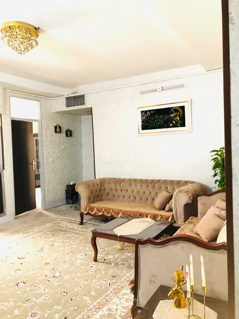 واحد ۸۰ متری ۲ خوابه شیک و تمیز