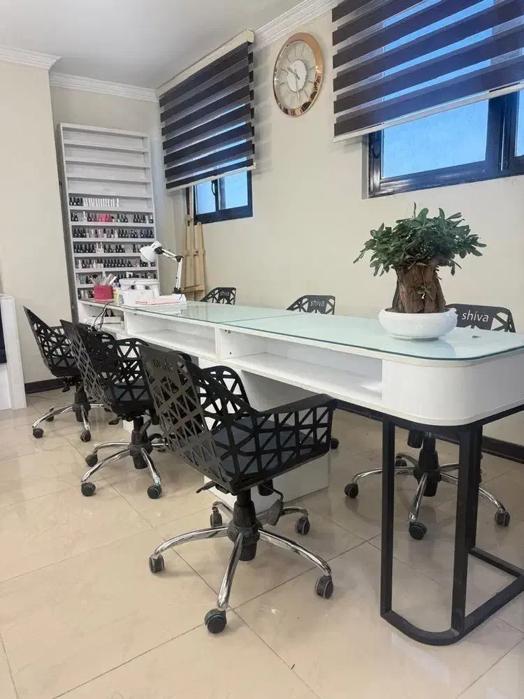 دعوت به همکاری در سالن زیبایی
