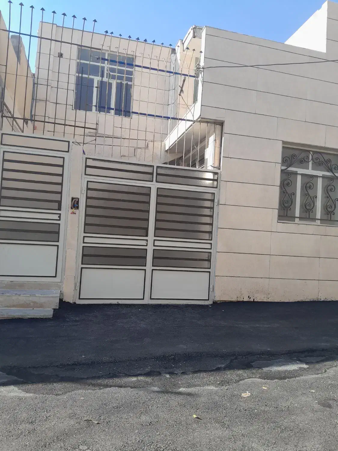 فروش‌خانه‌دو‌طبقه‌در‌محمود‌اباد