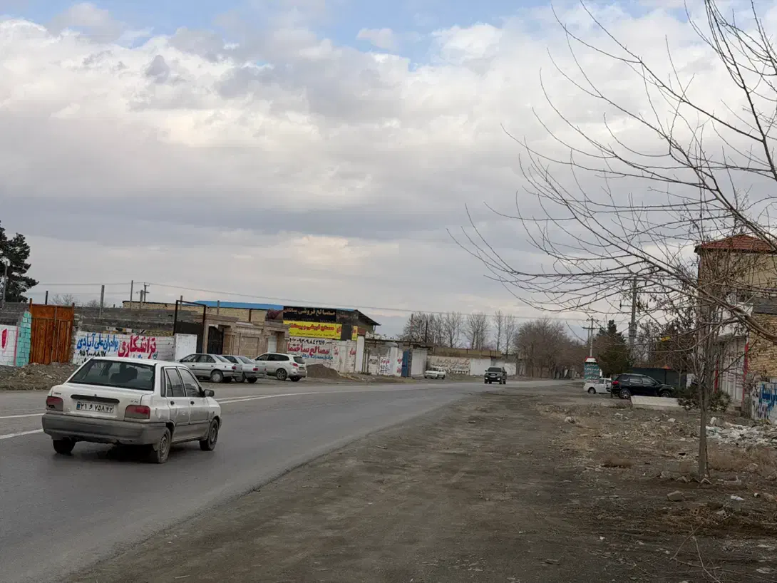 مغازه فروشی ۵ دربند بغل هم تکمیل شاهنامه