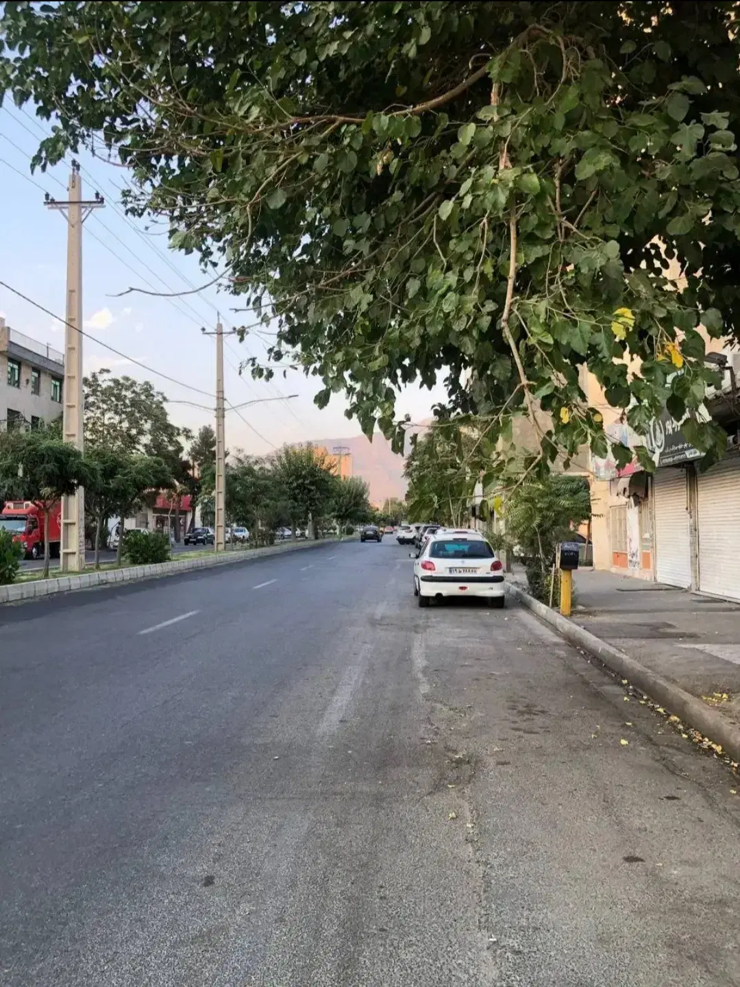 زیرزمین  وهمکف یک باب مغازه بحر بلوار