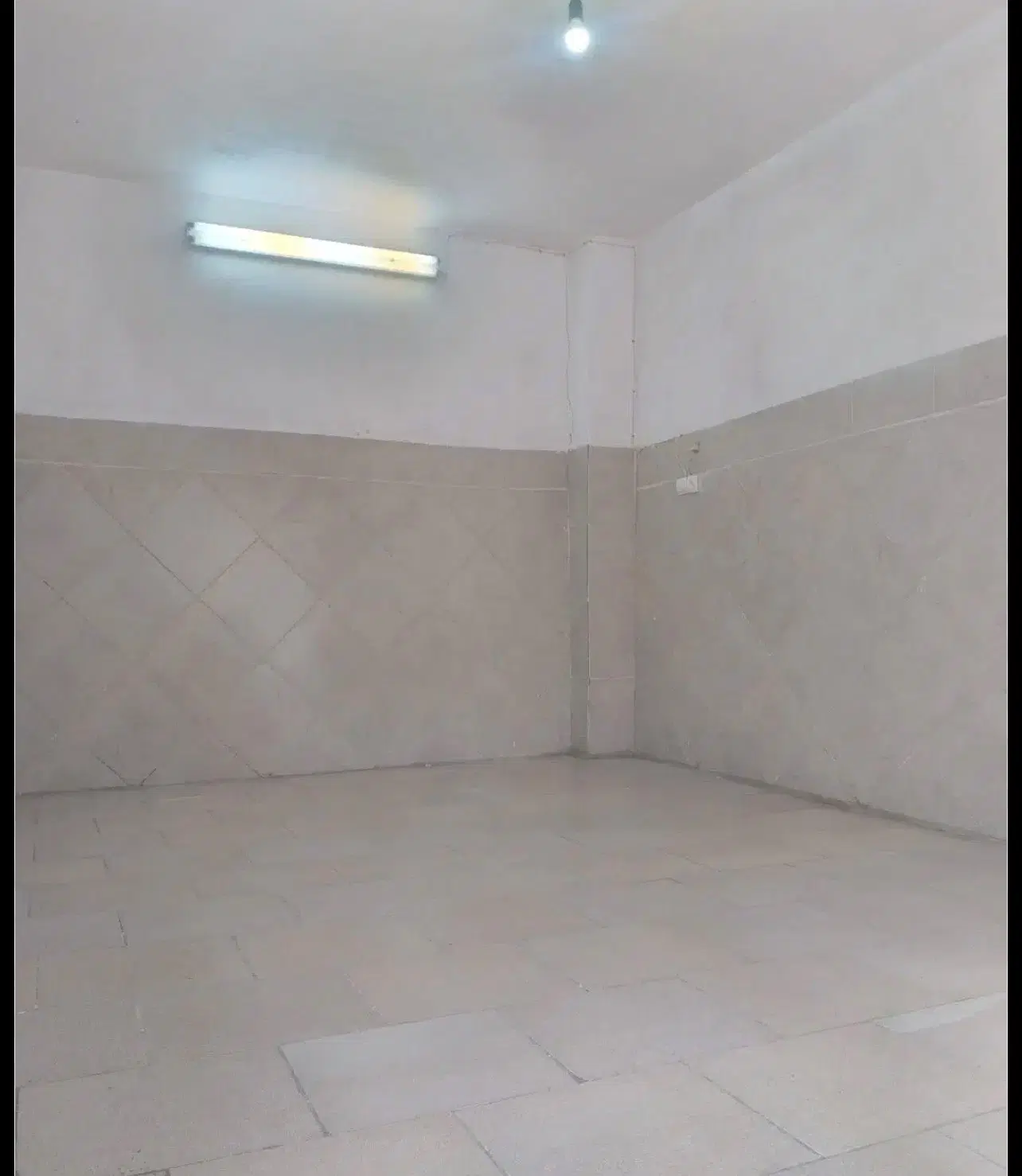 فروش یک باب تجاری و اداری