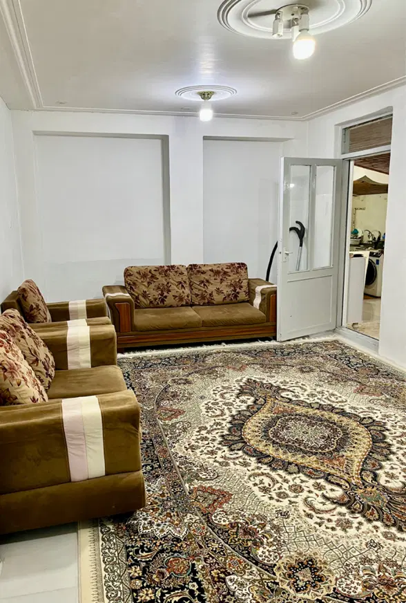 خانه ویلایی حیاط دار + سوییت مستقل باهم