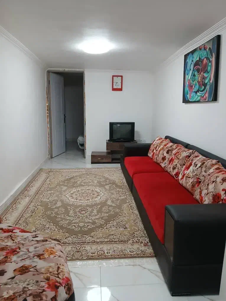 سوئیت راه جدا _ معلم