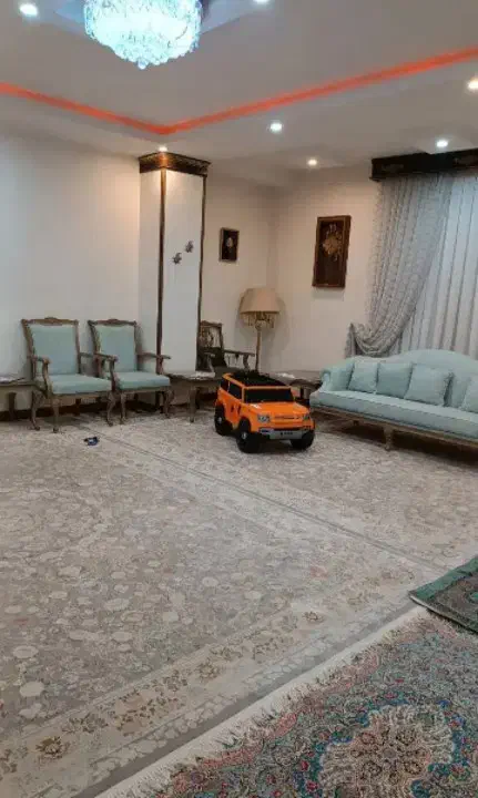 ۹۰متر ۲خواب _ سند دار_ فول_ روبه نما