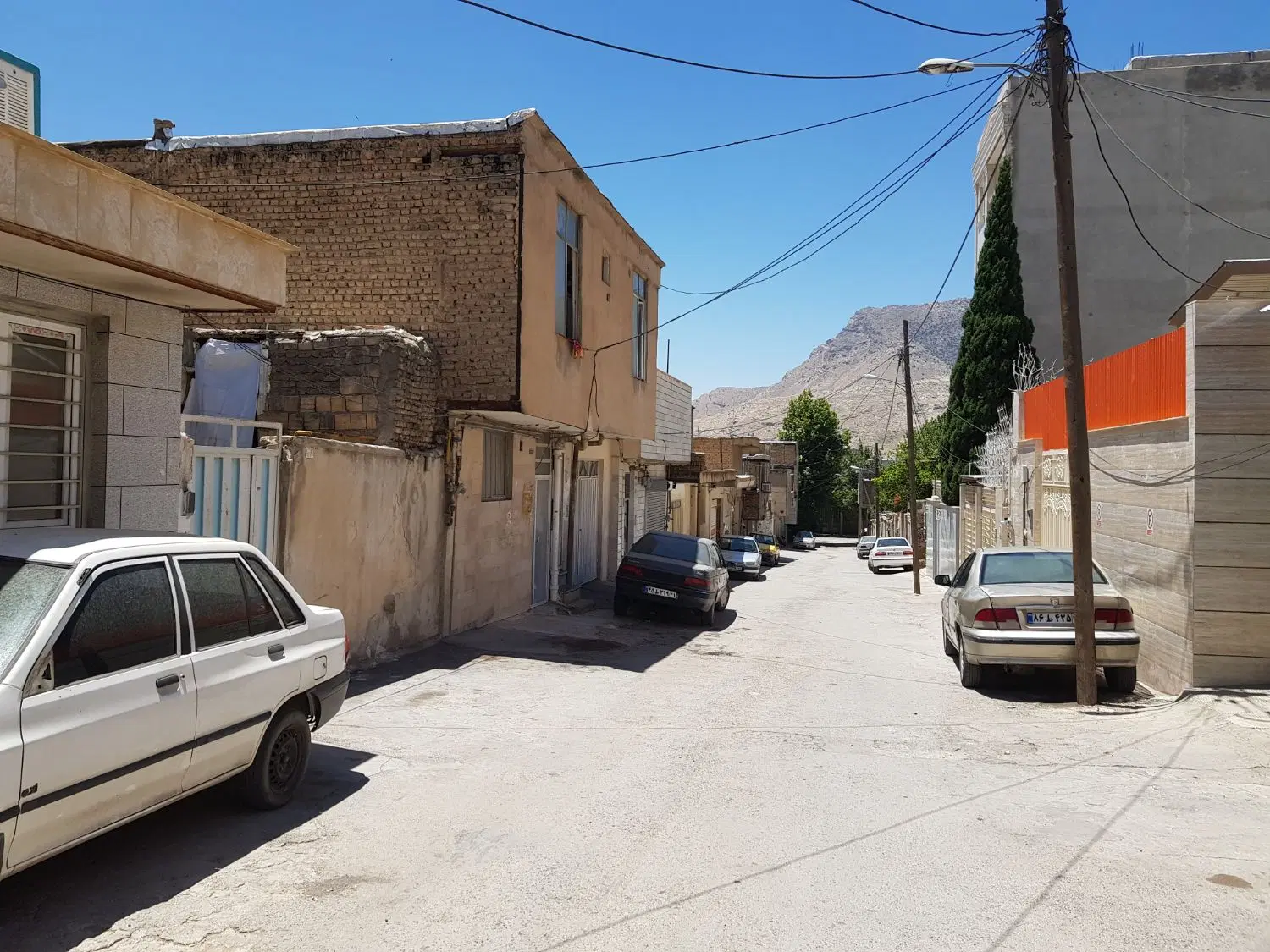 ویلایی 200 متری بوعلی شقایق 2 با 4 طبقه مجوز