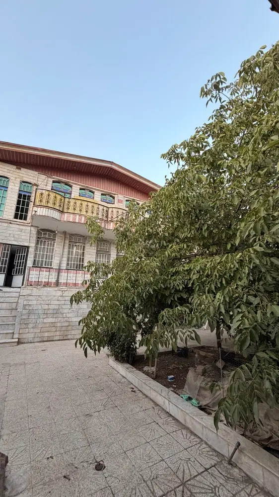 خانه ویلایی 336مترزمین دوطبقه 3واحدی چمران نیکان2