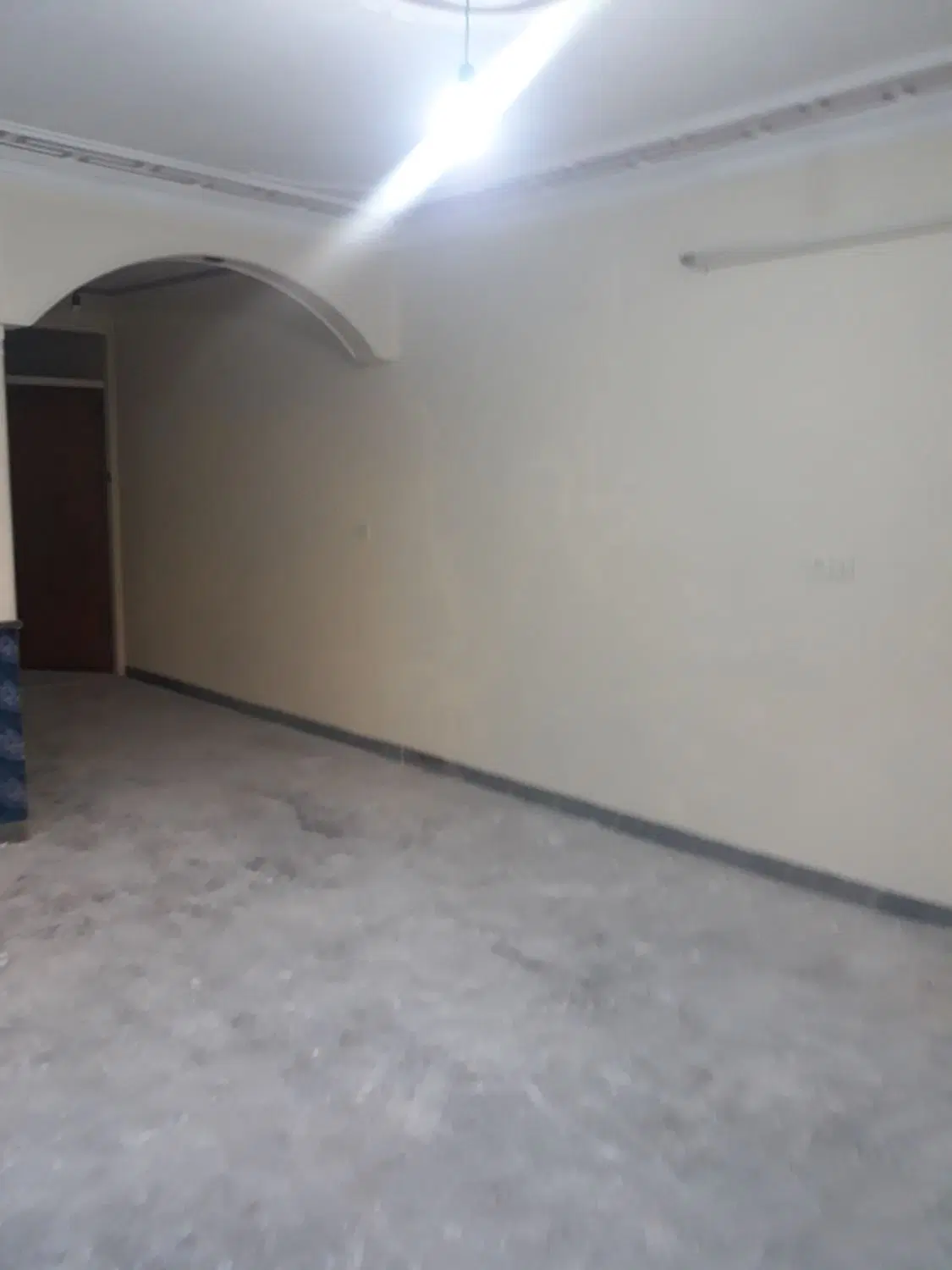 انباروپارکینگ ۲۰متری پشت فروشگاه رفاه
