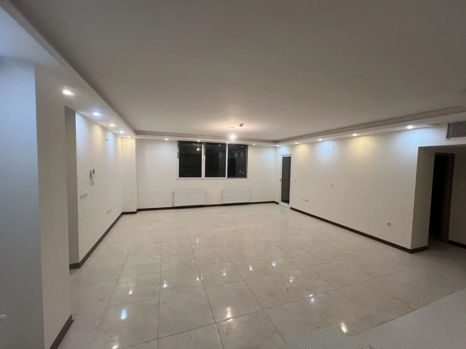 آپارتمان اجاره ای نوساز کاوه باهنر استادشهریارمنزل