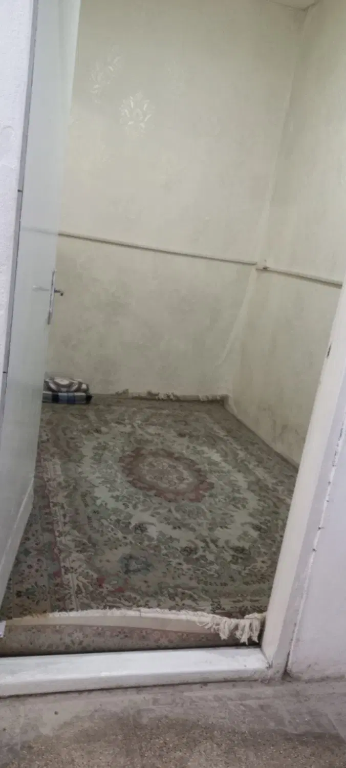 اجاره سالن ۸۰متری زیرزمین جهت انباری یا کارگاه