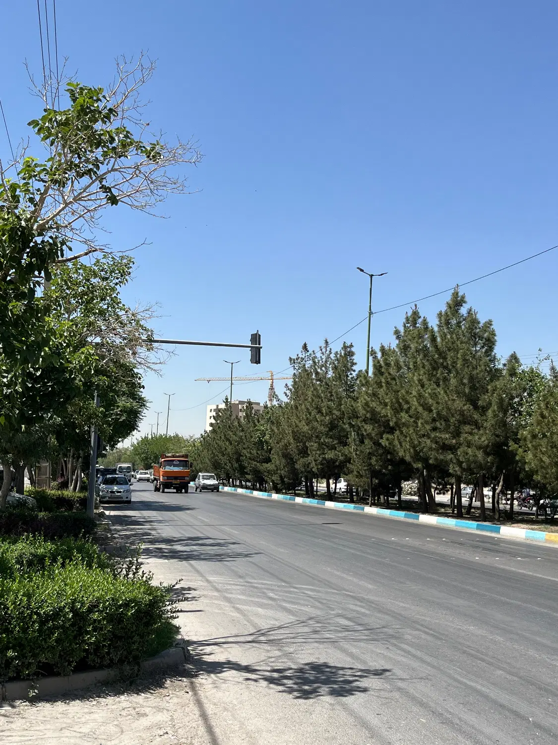 960 متر بر بعثت