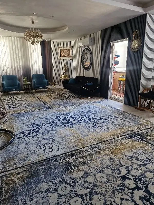 180 متر سه خواب نورگیر پشت شهرداری عدم خلاف دار