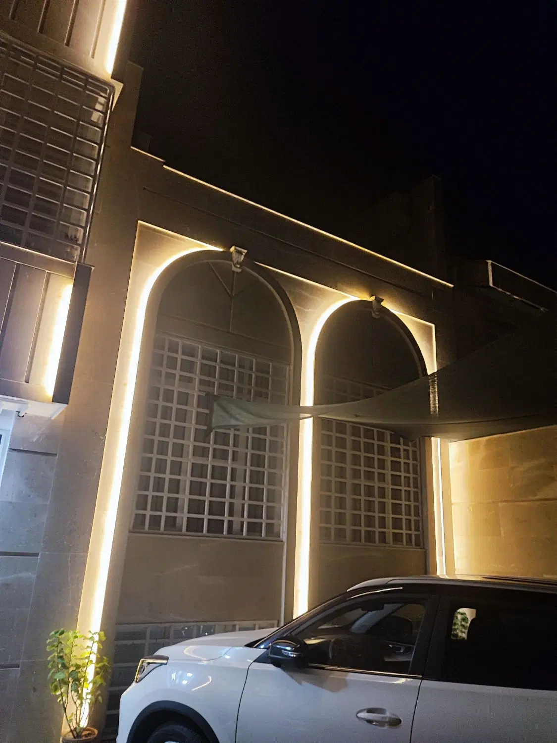 منزل ویلایی در سه طبقه