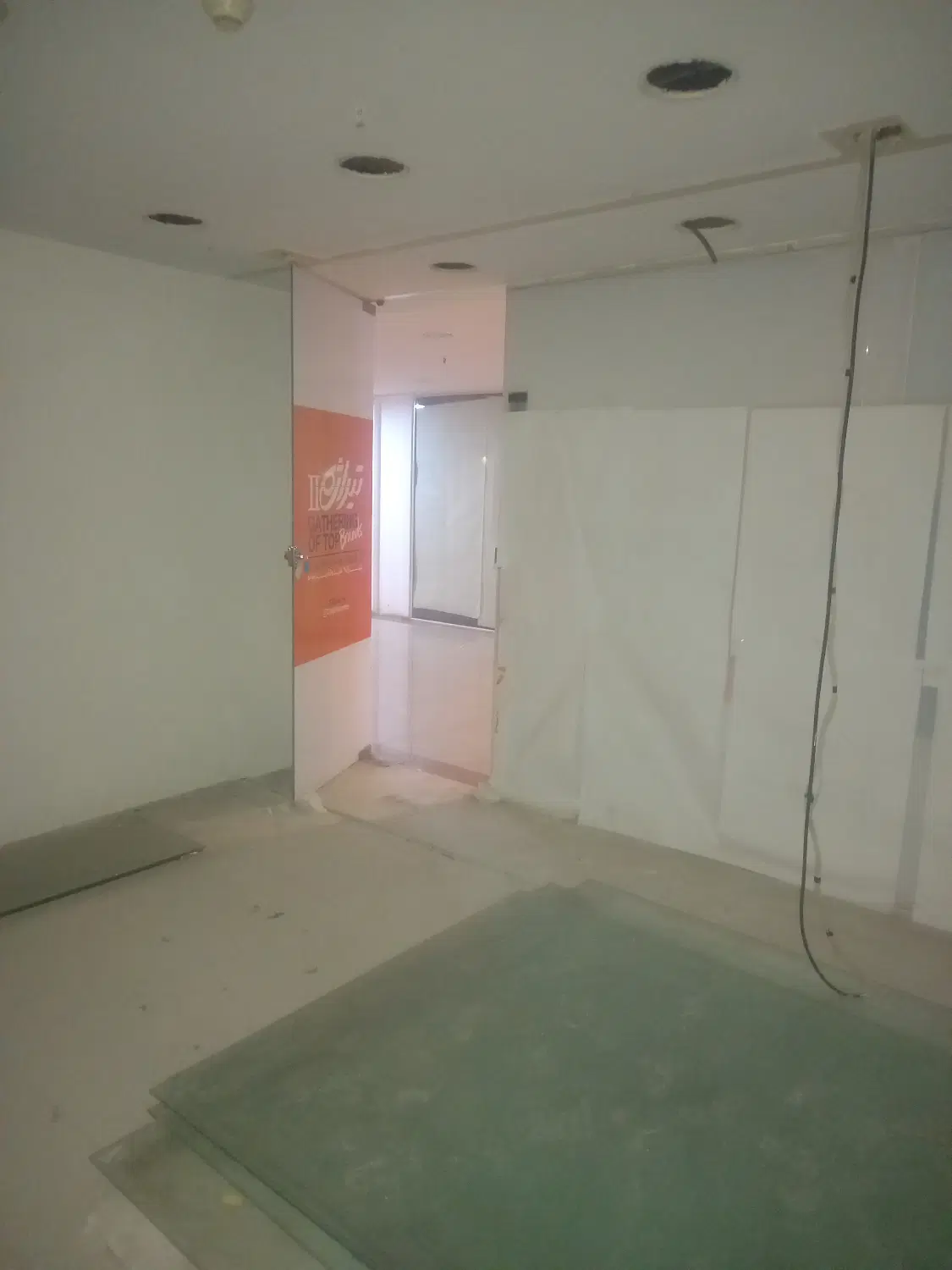 مغازه ۳۳ متری تیراژه ۲