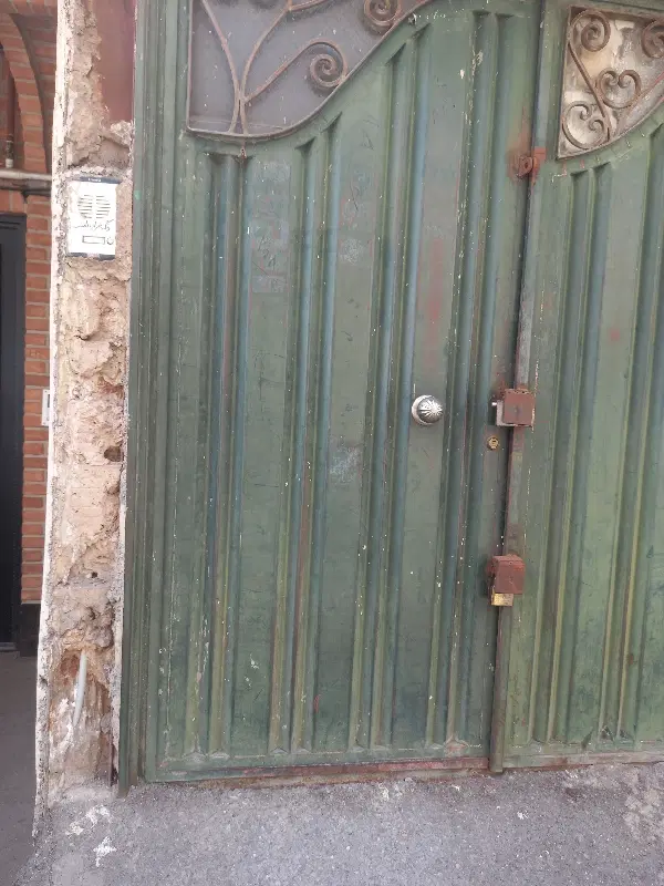 انبار (عمده فروشی) خیابان کوروش