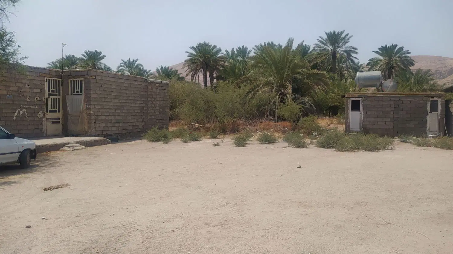 خونه و زمین مردهک