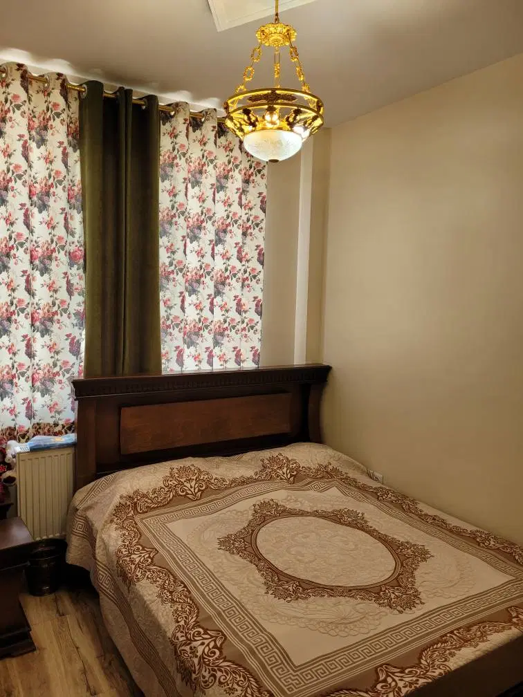 ۵۰ متر آپارتمان با پارکینگ سبلان شمالی