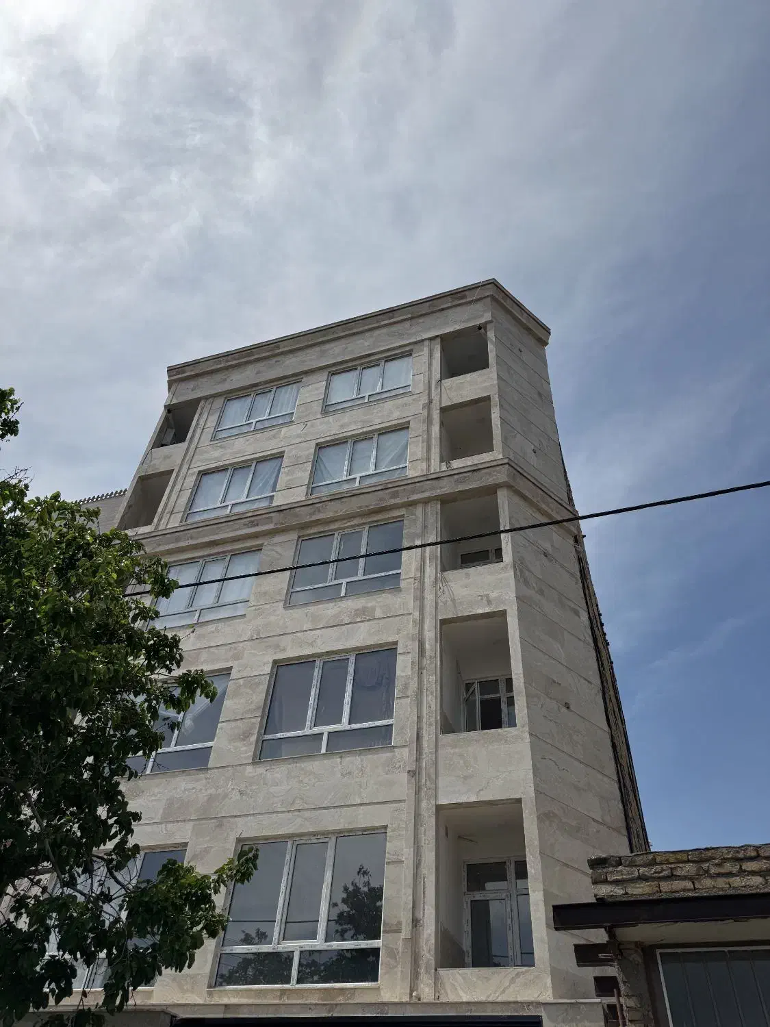 ۹۰متری نوساز فول_میدان نمایشگاه