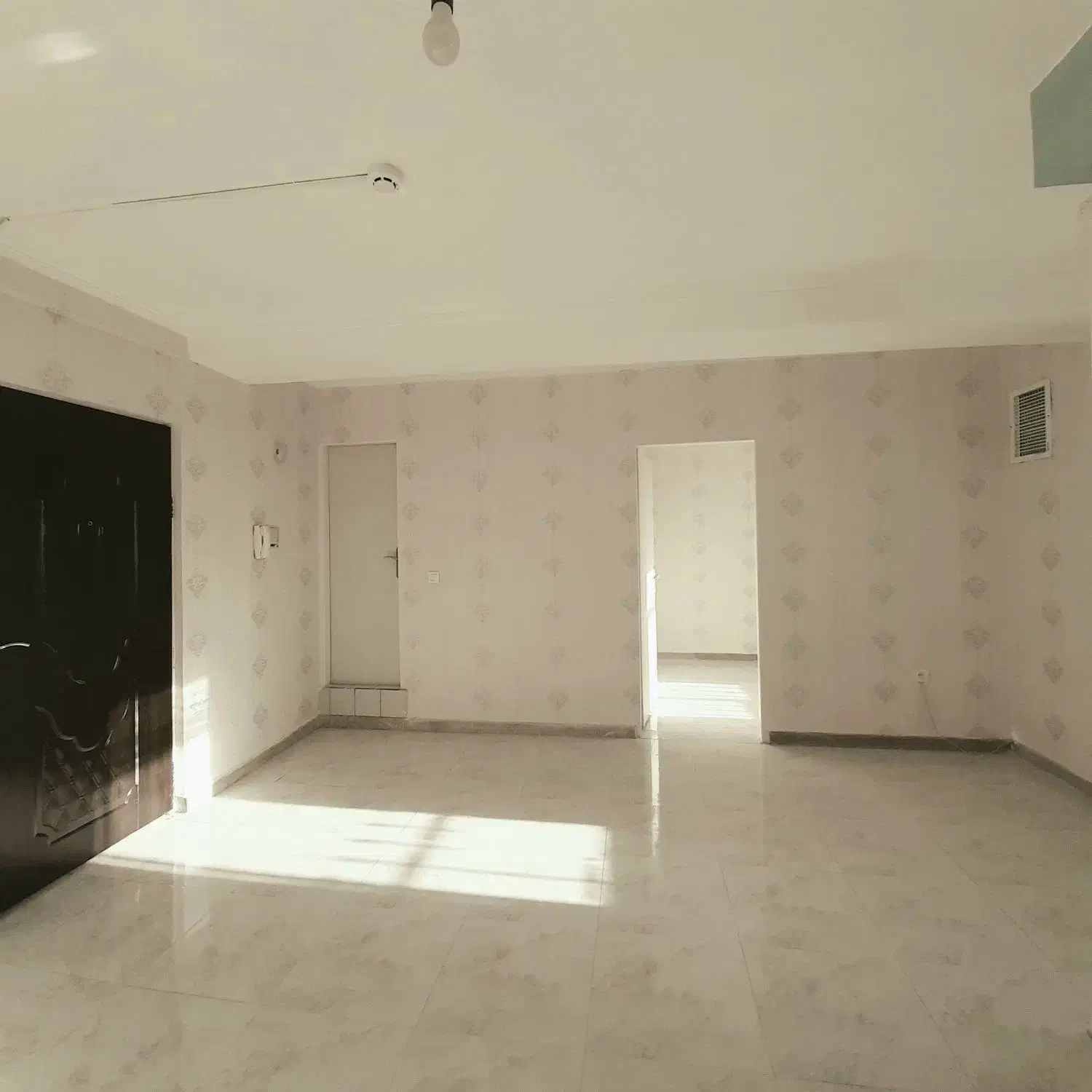 واحد ۴۸ متری ارکیده با پارکینگ