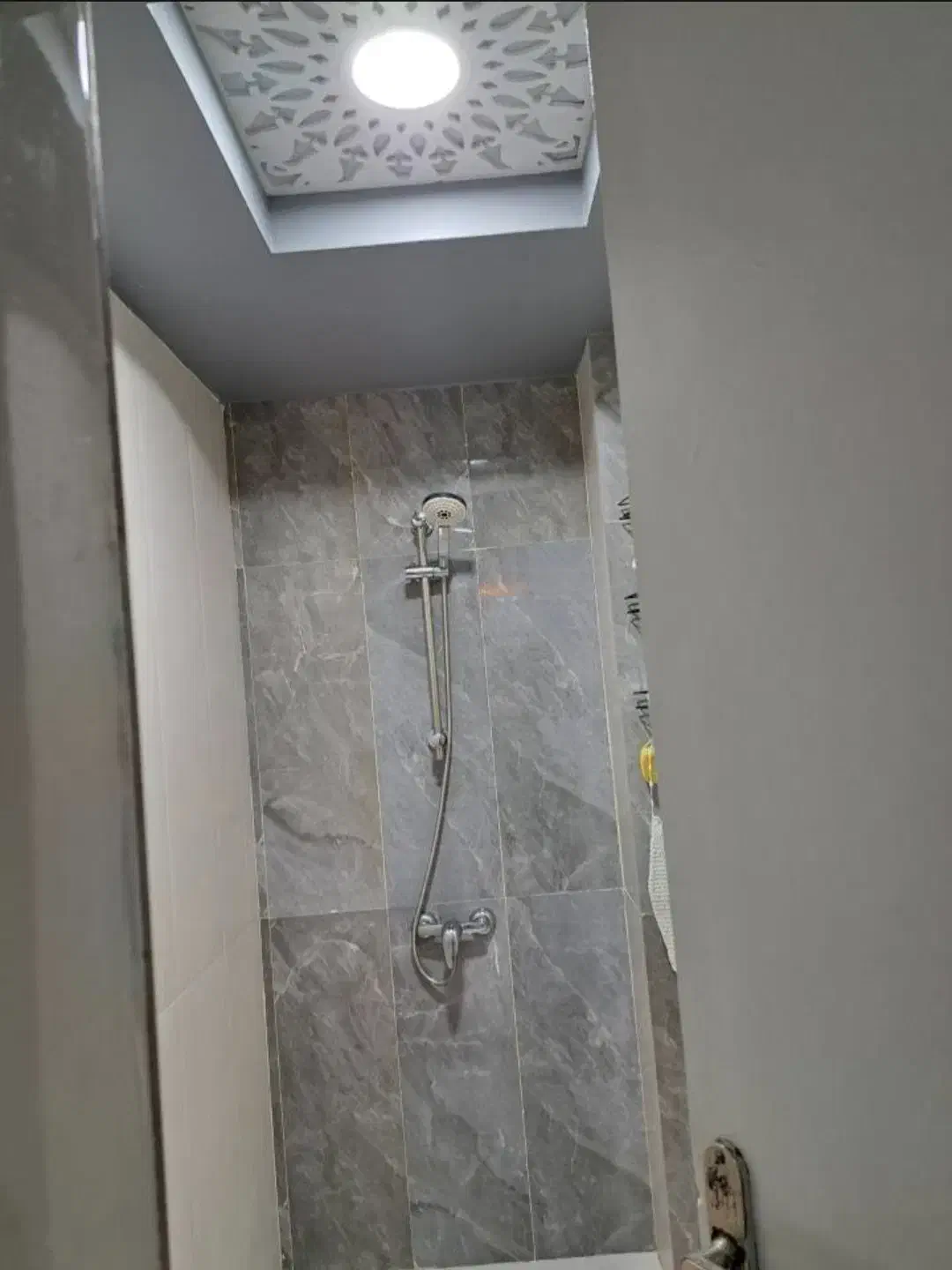 ۸۰ متر سند دار بر خیابان