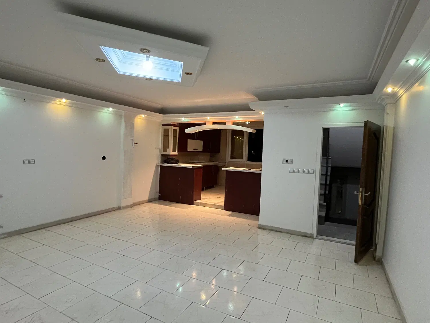 فروش آپارتمان ۸۰ متر دو خواب