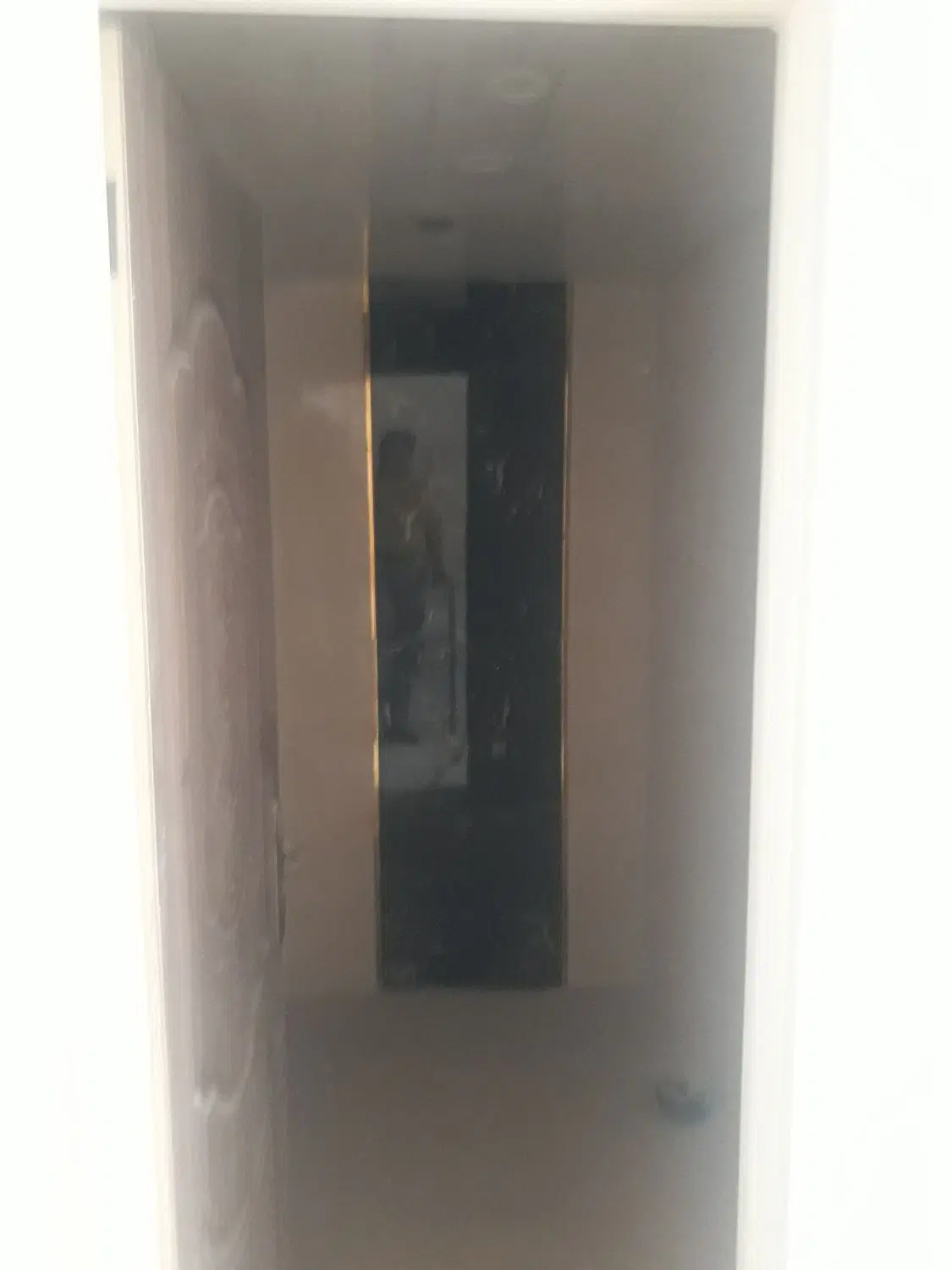 آپارتمان ۱۴۰متری تک واحدی تمام فول