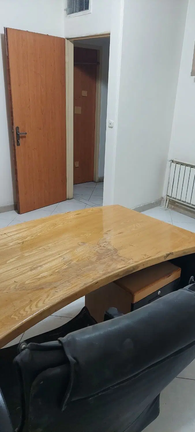 یک اتاق اداری ساکت و آرام