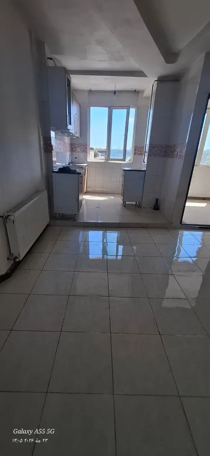 آپارتمان خوش نقشه و نور گیر بالا