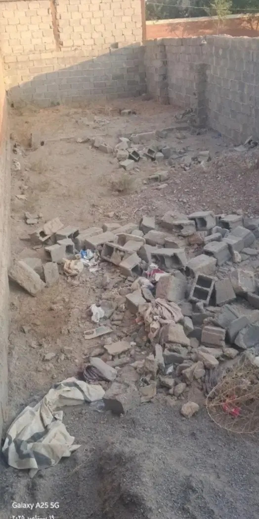 زمین حسین آباد خان