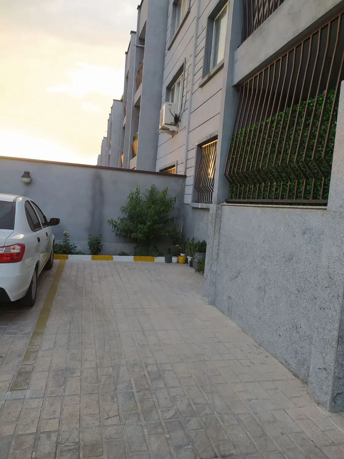 فروش واحد آرش ارمه بلوار خاتم الانبیا