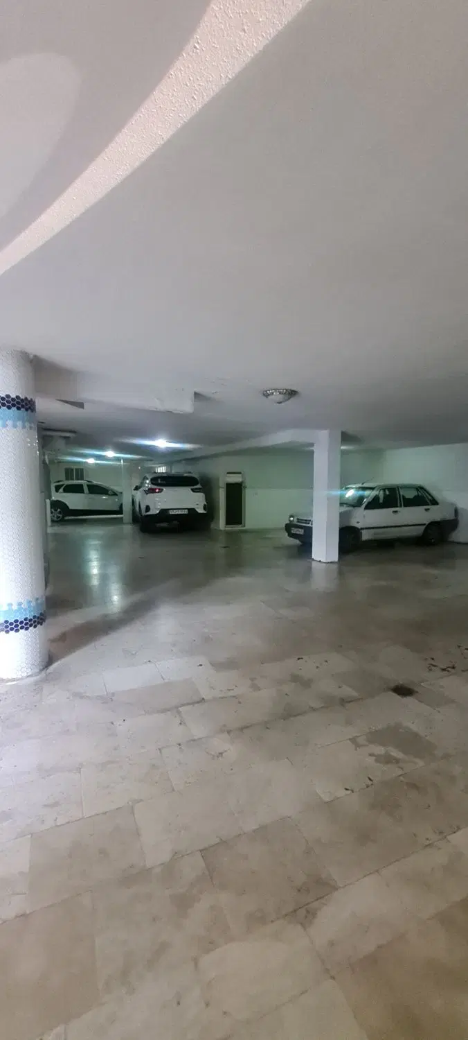 فروش ۱۳۵ متر مربع آپارتمان سه خواب  گلشهر