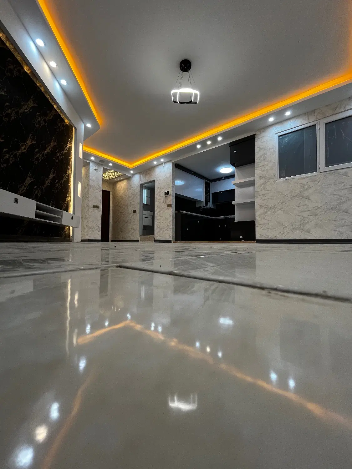 ۸۵ متری خوش‌نقشه در جمهوری گلبهار_ فول امکانات