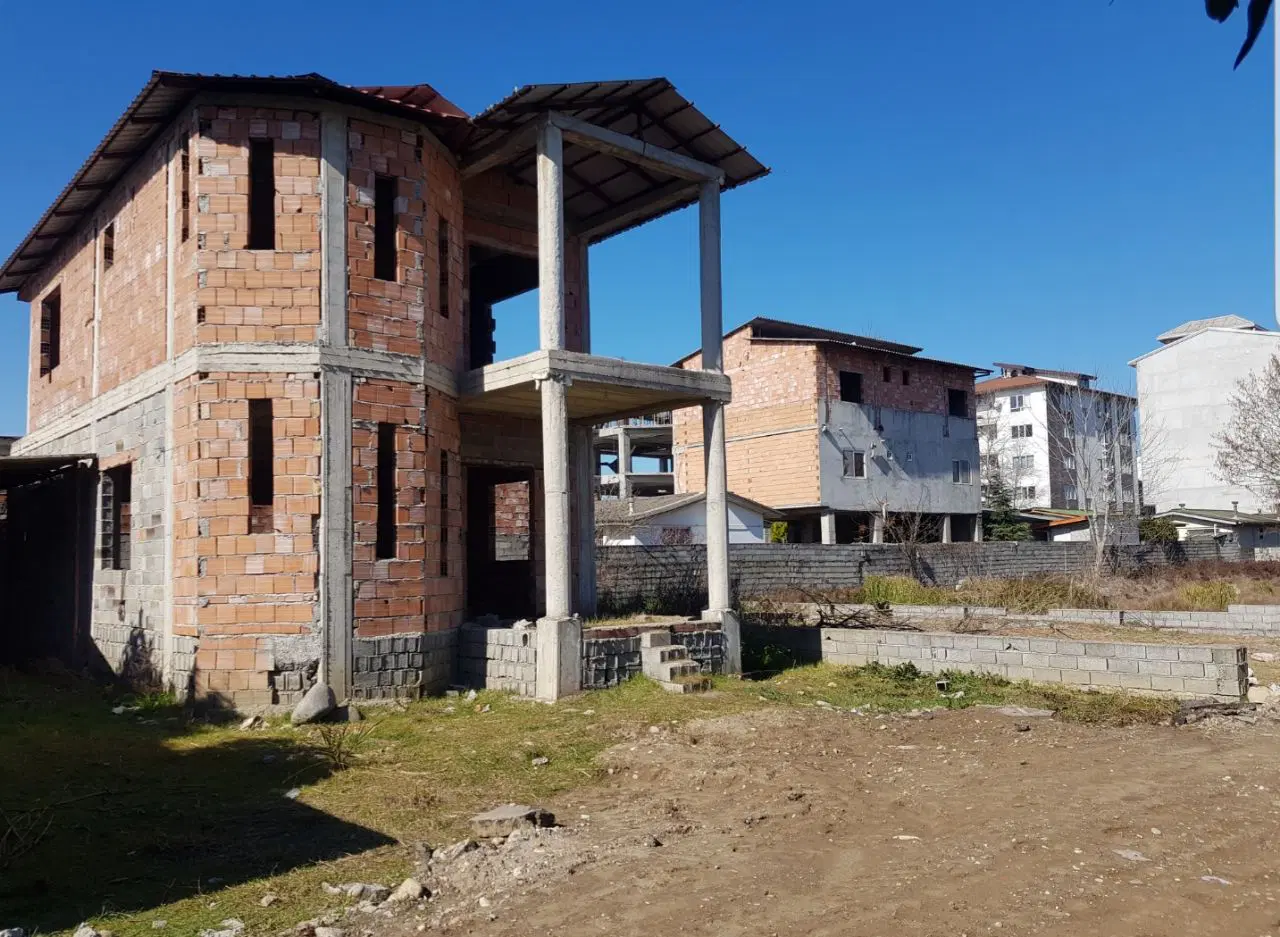 ایزدشهر ویلا نیمه کاره
